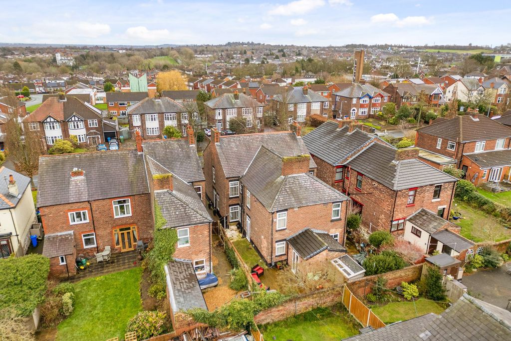 Property photo 2 of 29