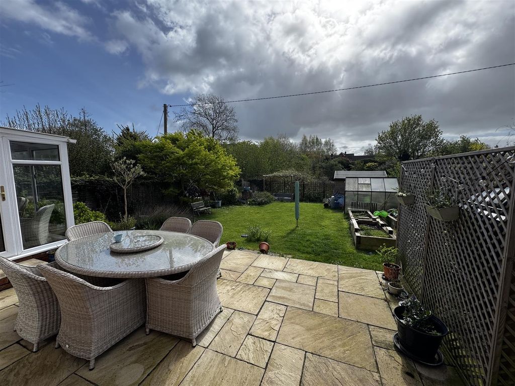 Property photo 2 of 50