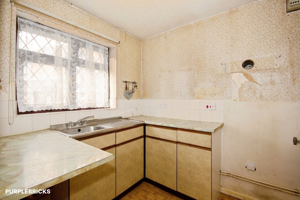 Property photo 3 of 22
