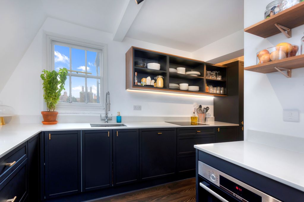 Property photo 3 of 19 Scf925mc1007