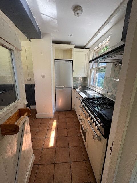 Property photo 2 of 39