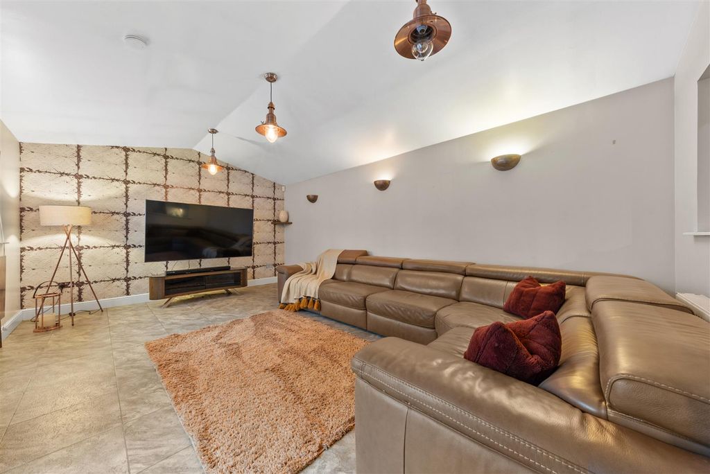 Property photo 2 of 36 Dsc04222.Jpg