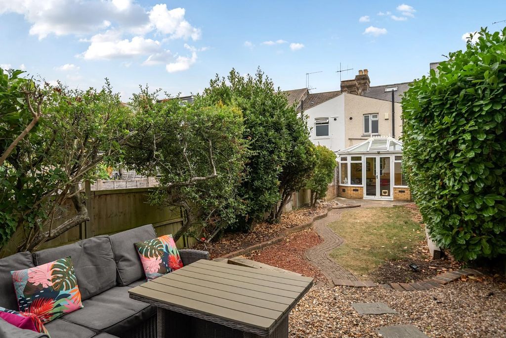 Property photo 3 of 17