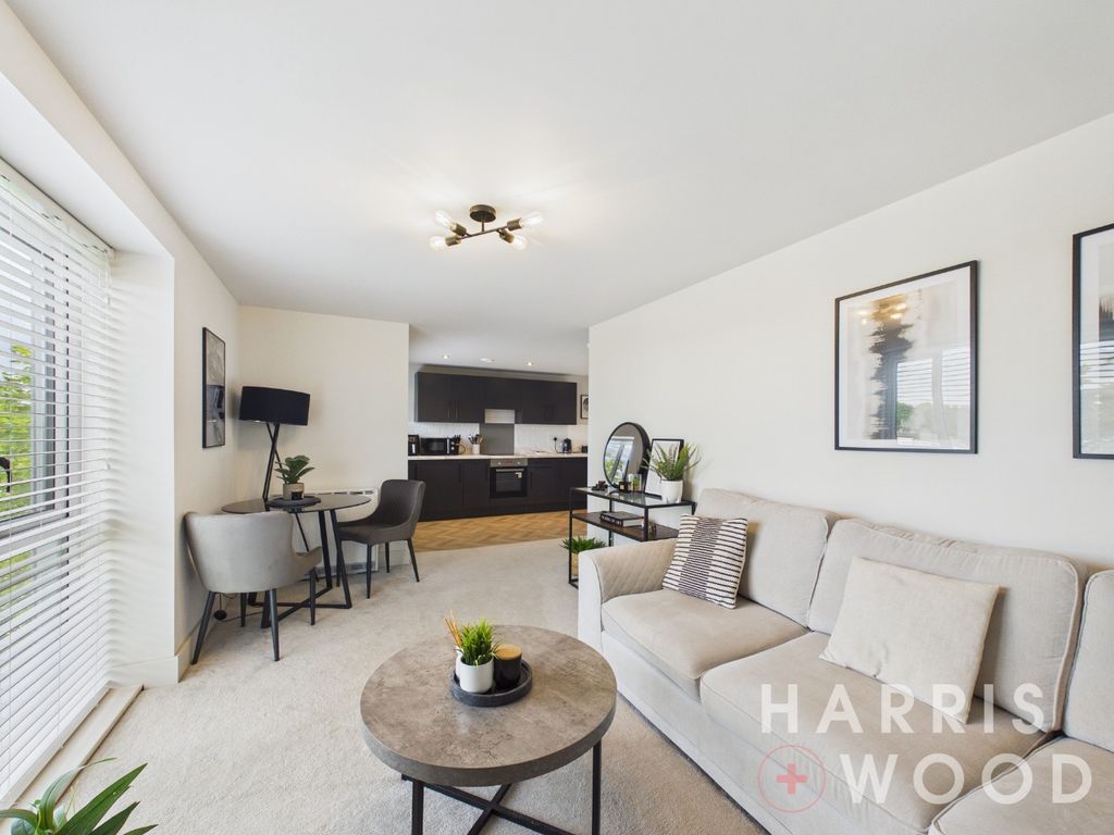 Property photo 3 of 20 5156933