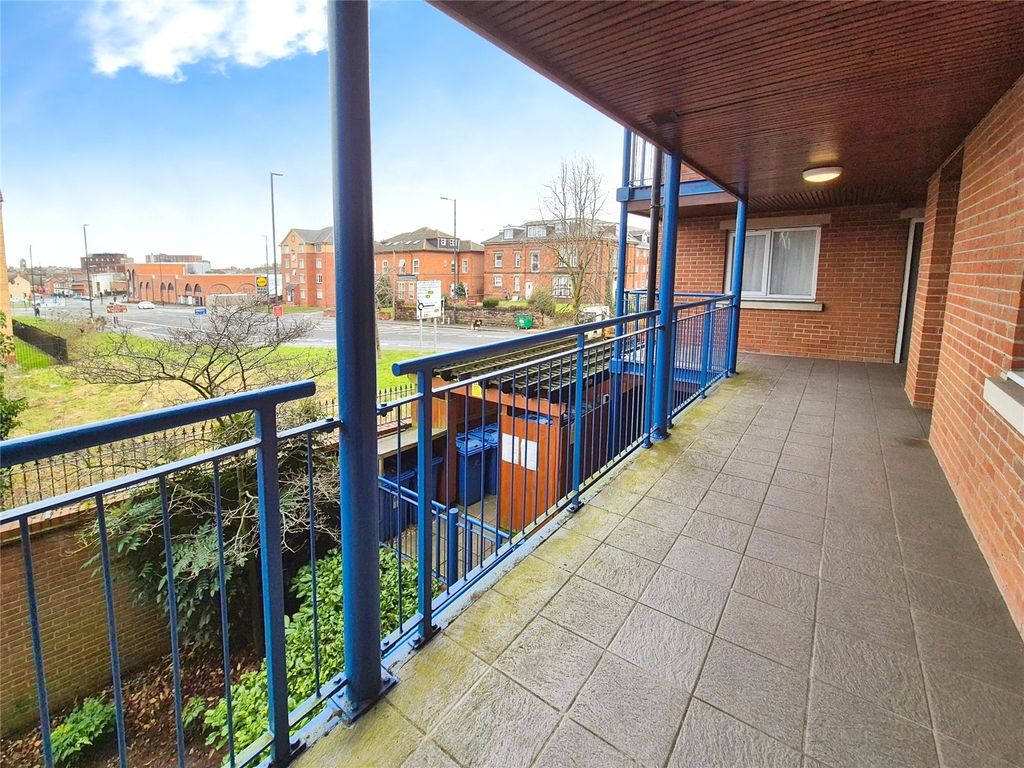 Property photo 2 of 14 Picture No. 05
