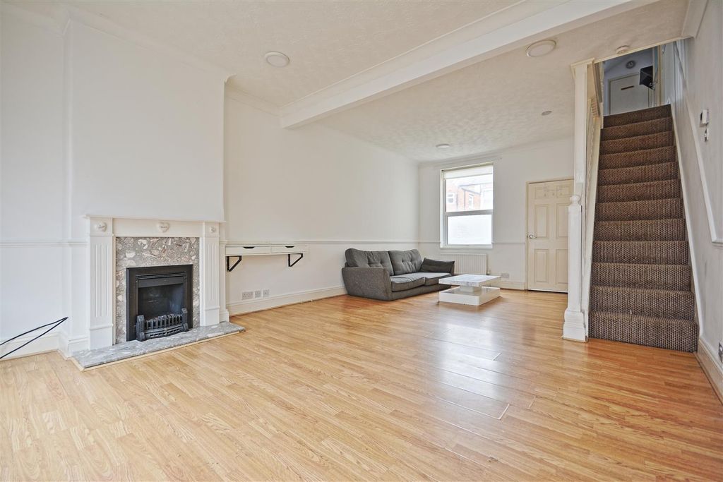 Property photo 2 of 7 2.Jpg