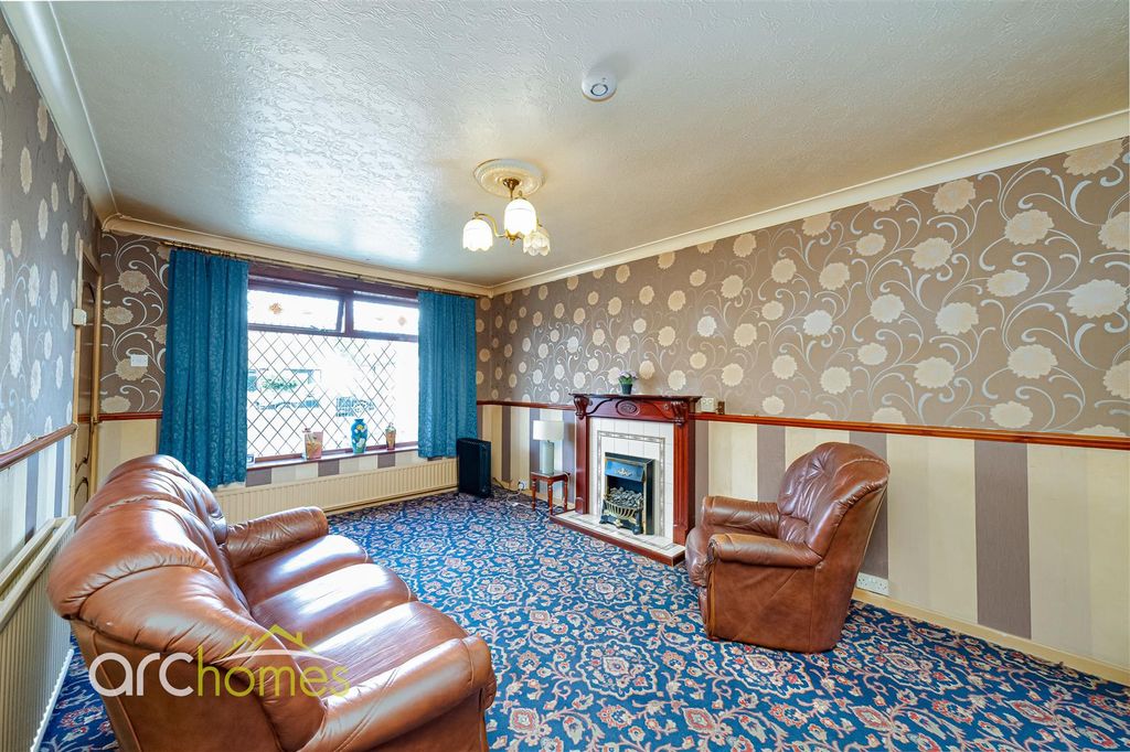 Property photo 2 of 18 Bettison-1.Jpg
