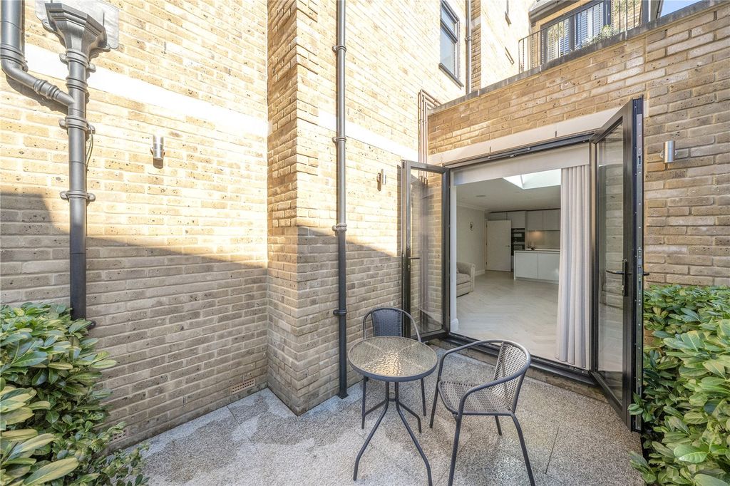 Property photo 3 of 11 Picture No. 05