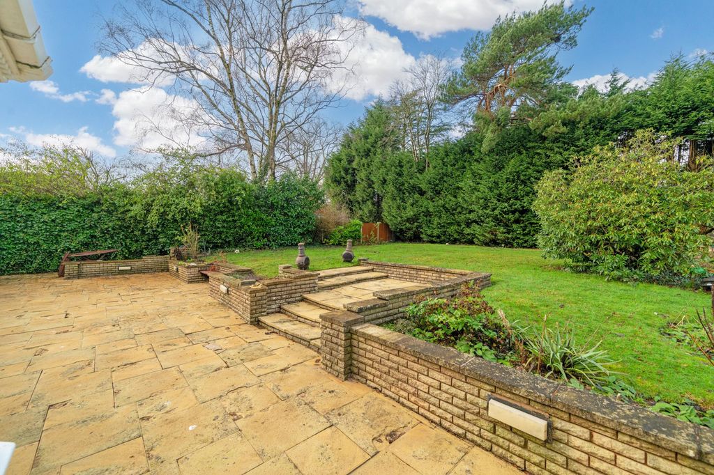 Property photo 2 of 41