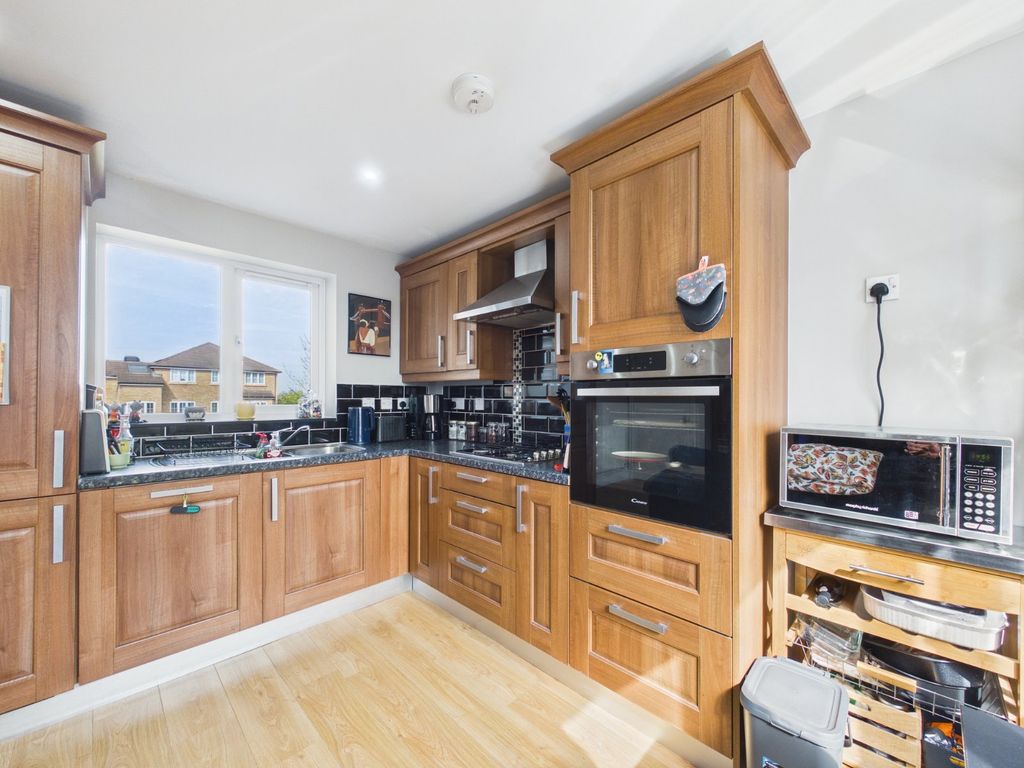 Property photo 3 of 12 Picture No. 08