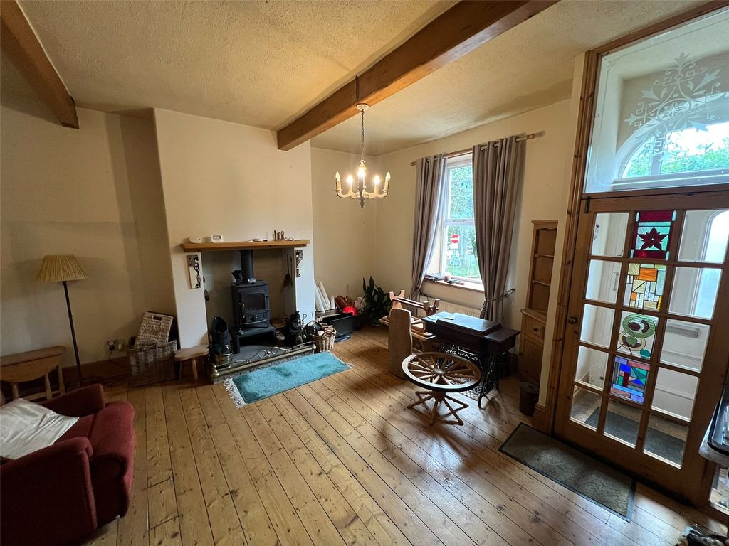 Property photo 2 of 19 Picture No. 55
