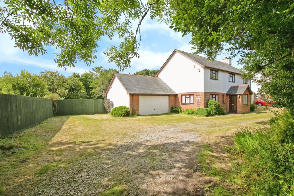 Property photo 2 of 22