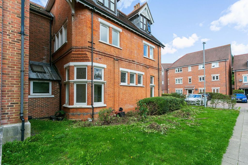 Property photo 2 of 16
