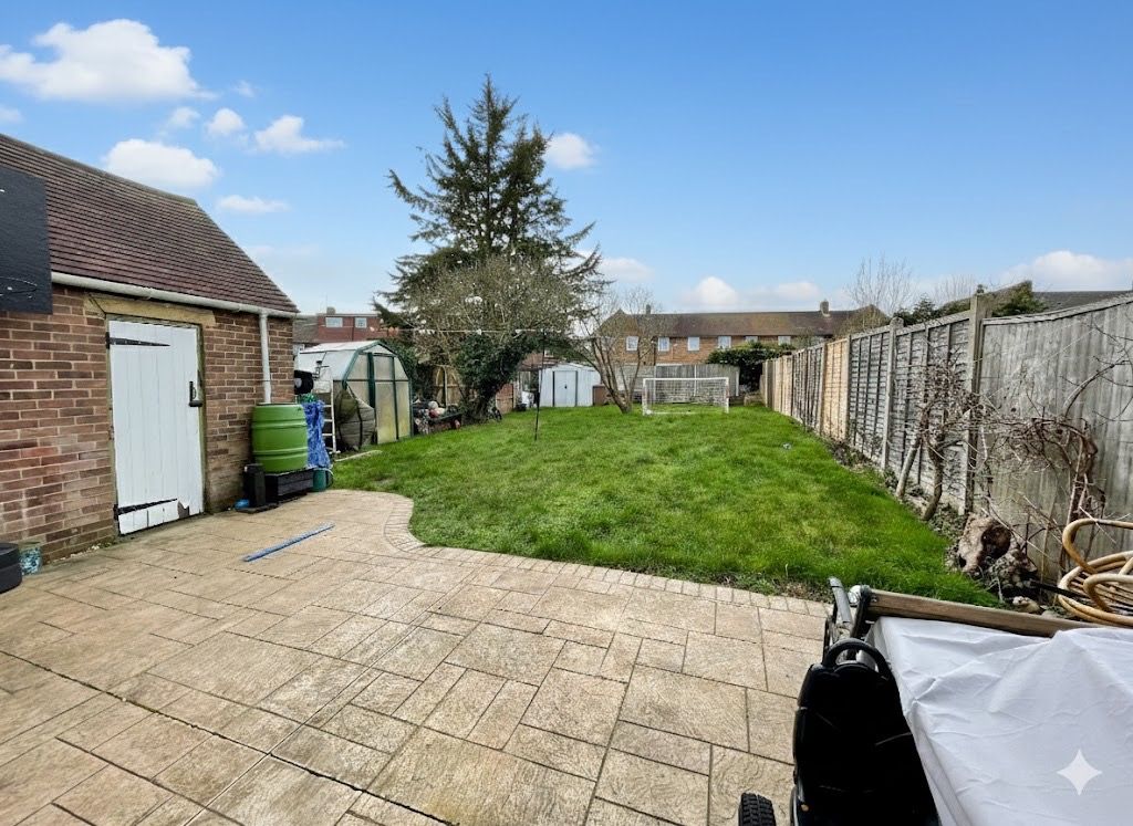 Property photo 2 of 8 1983964