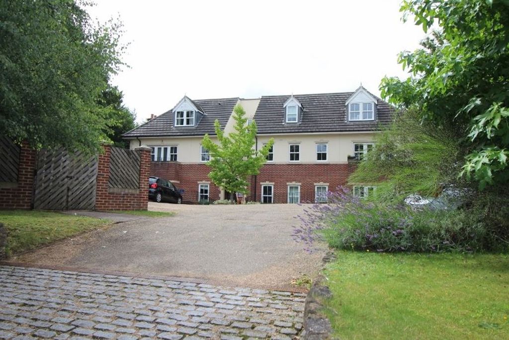 Property photo 1 of 6