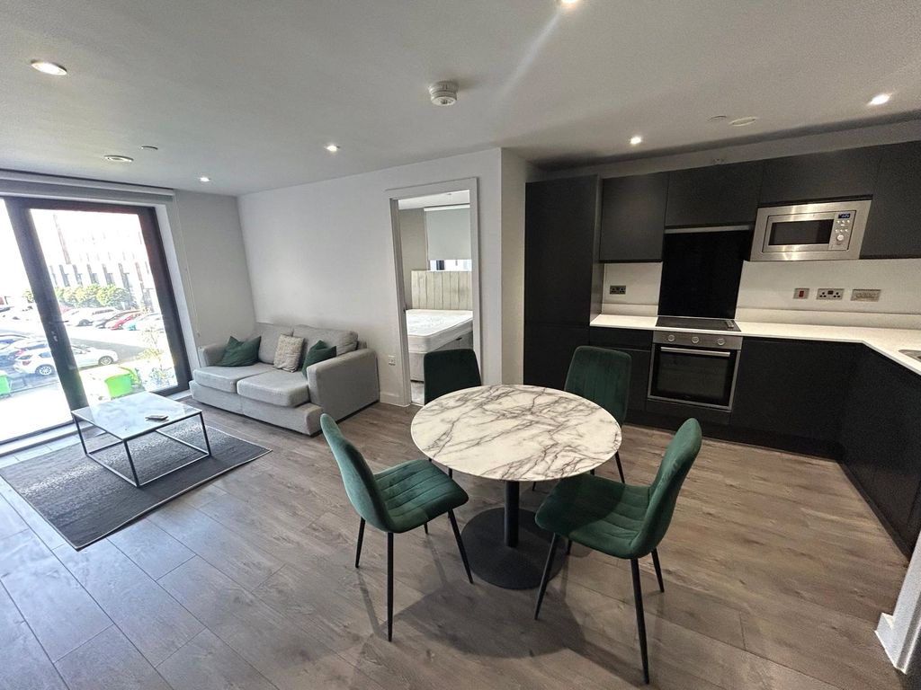 Property photo 2 of 12 Picture No. 22