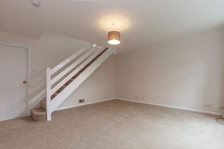 Property photo 1 of 8 265857