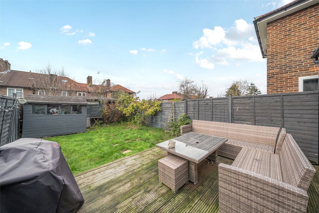 Property photo 3 of 22 Picture No. 17