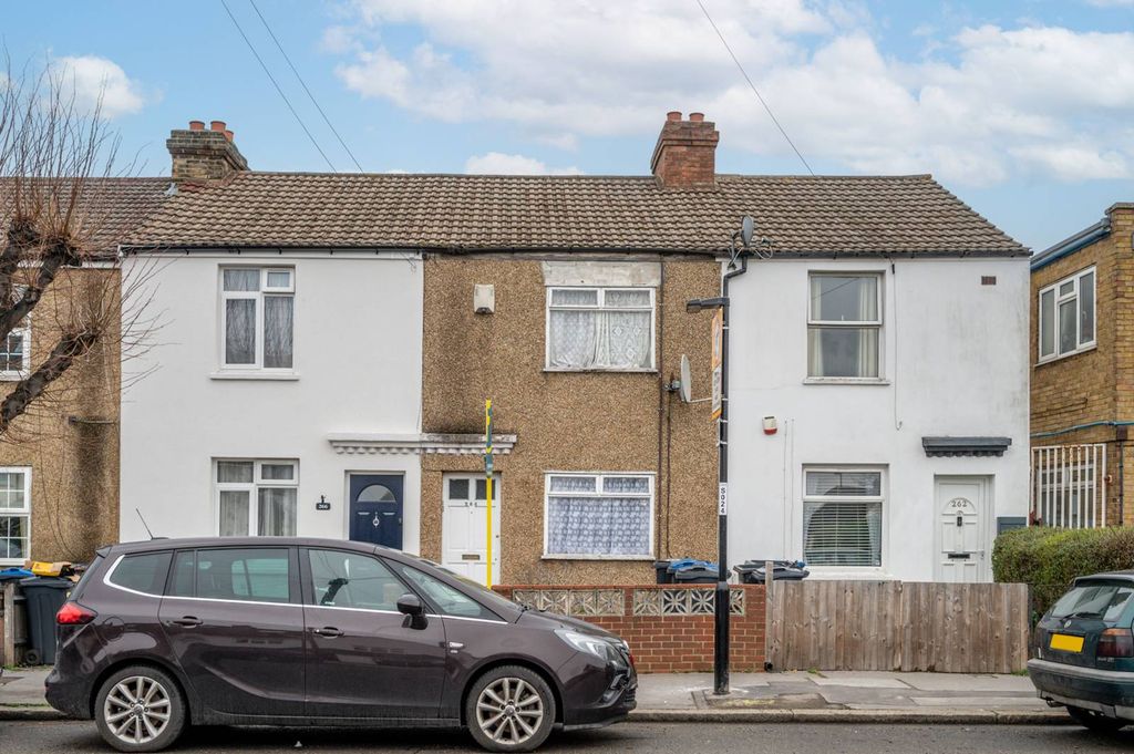 Property photo 1 of 8