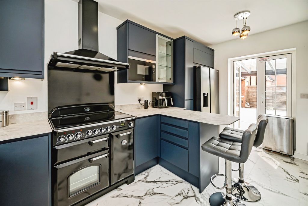 Property photo 2 of 26