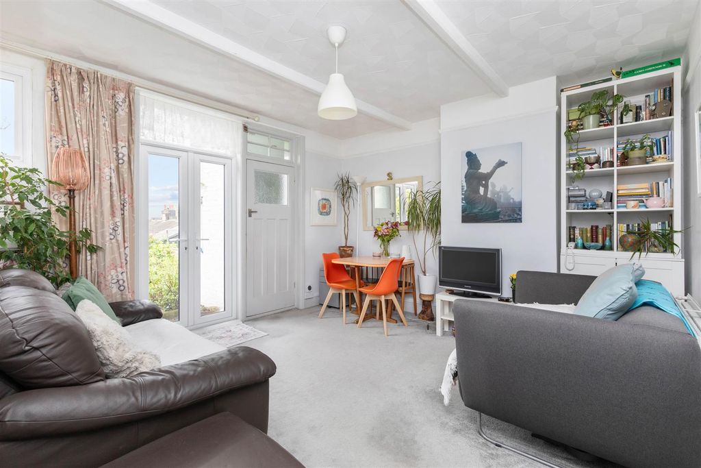 Property photo 1 of 8 Ladysmith Road-1.Jpg