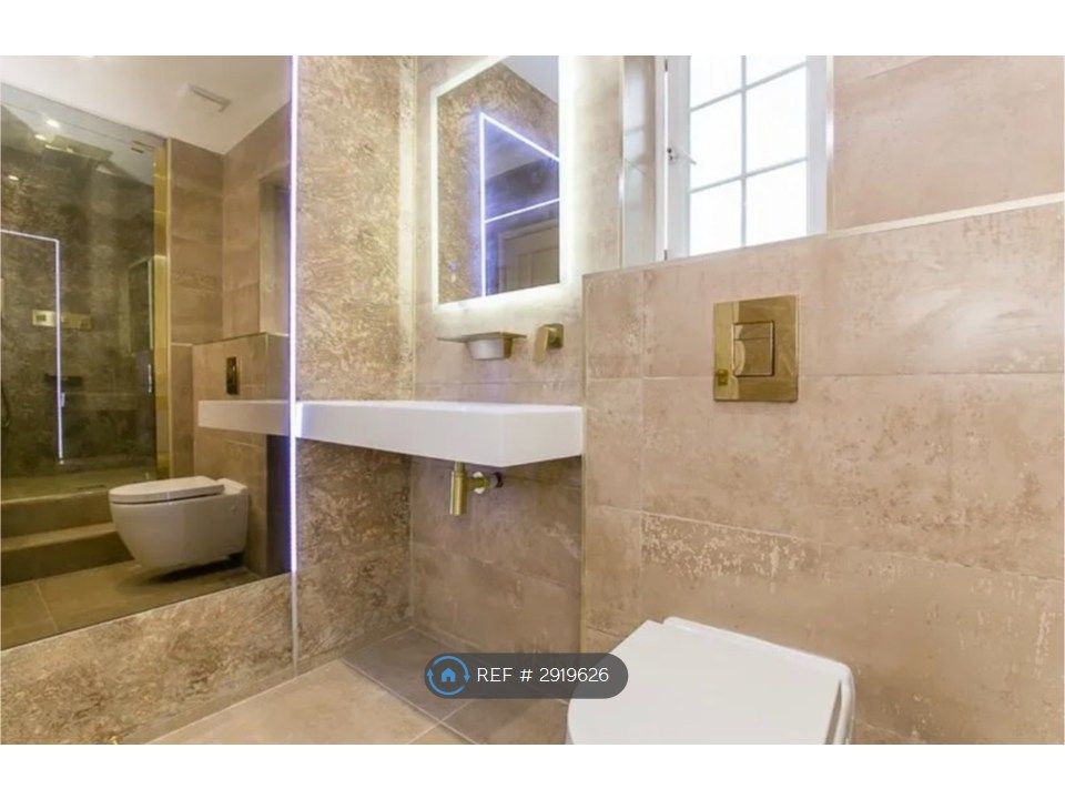 Property photo 2 of 6 Bathroom Toilet