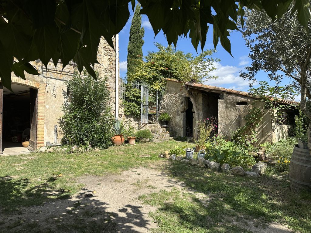 Property photo 2 of 34