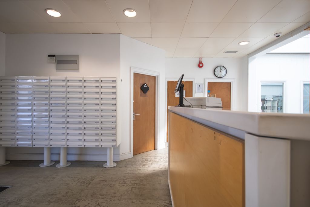 Property photo 2 of 26