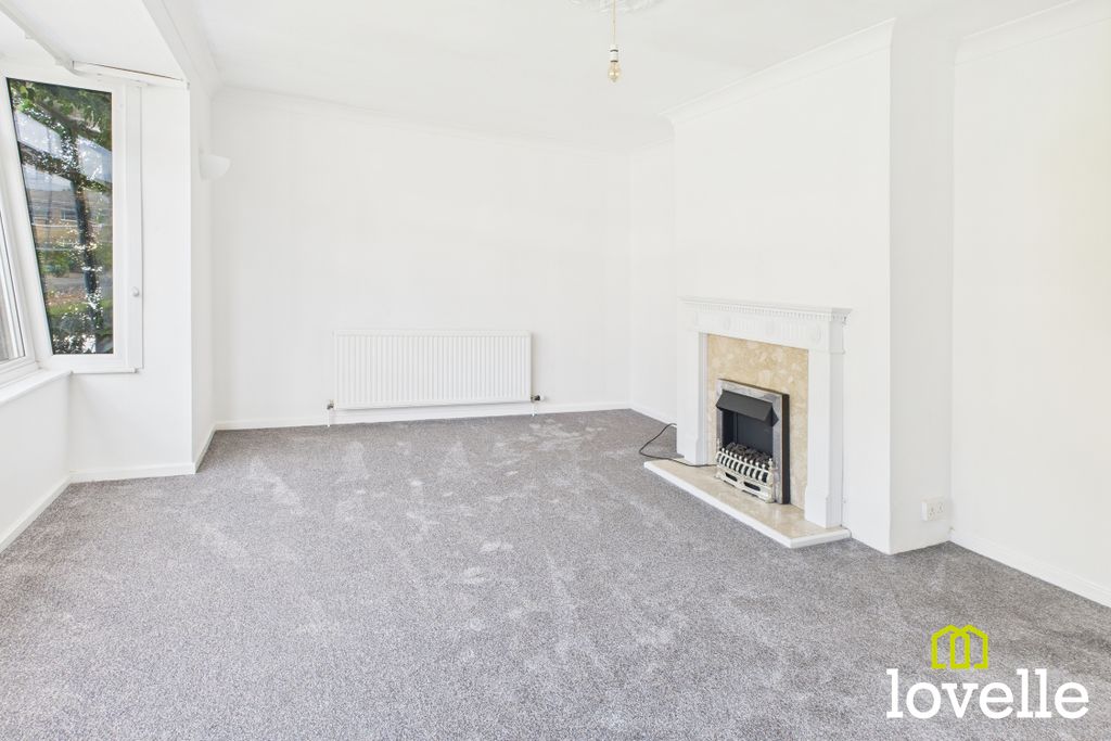Property photo 3 of 26