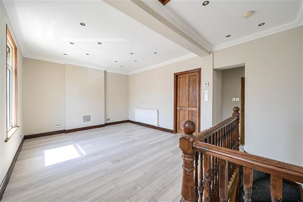 Property photo 1 of 23 (Main)