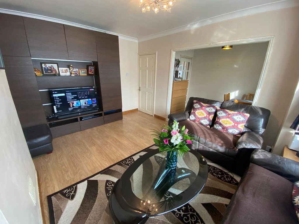 Property photo 2 of 10 Gallery