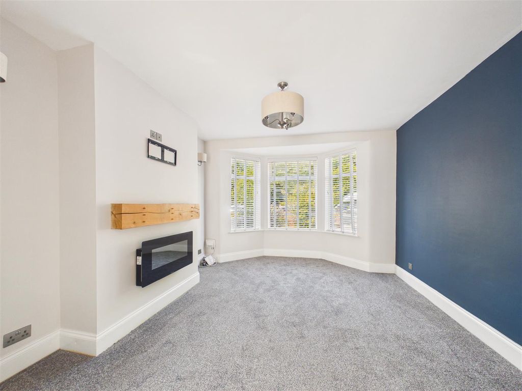 Property photo 2 of 13 Cam05451G0-Pr0178-Still007.Jpg