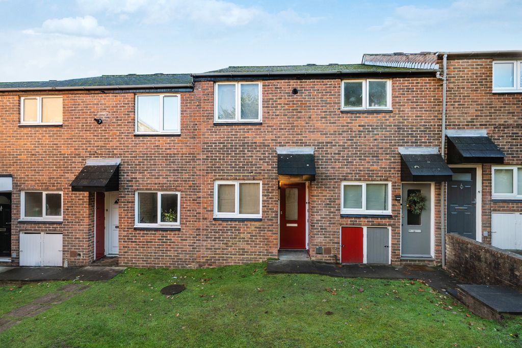 Property photo 1 of 20 1386931-2-692Ed88...