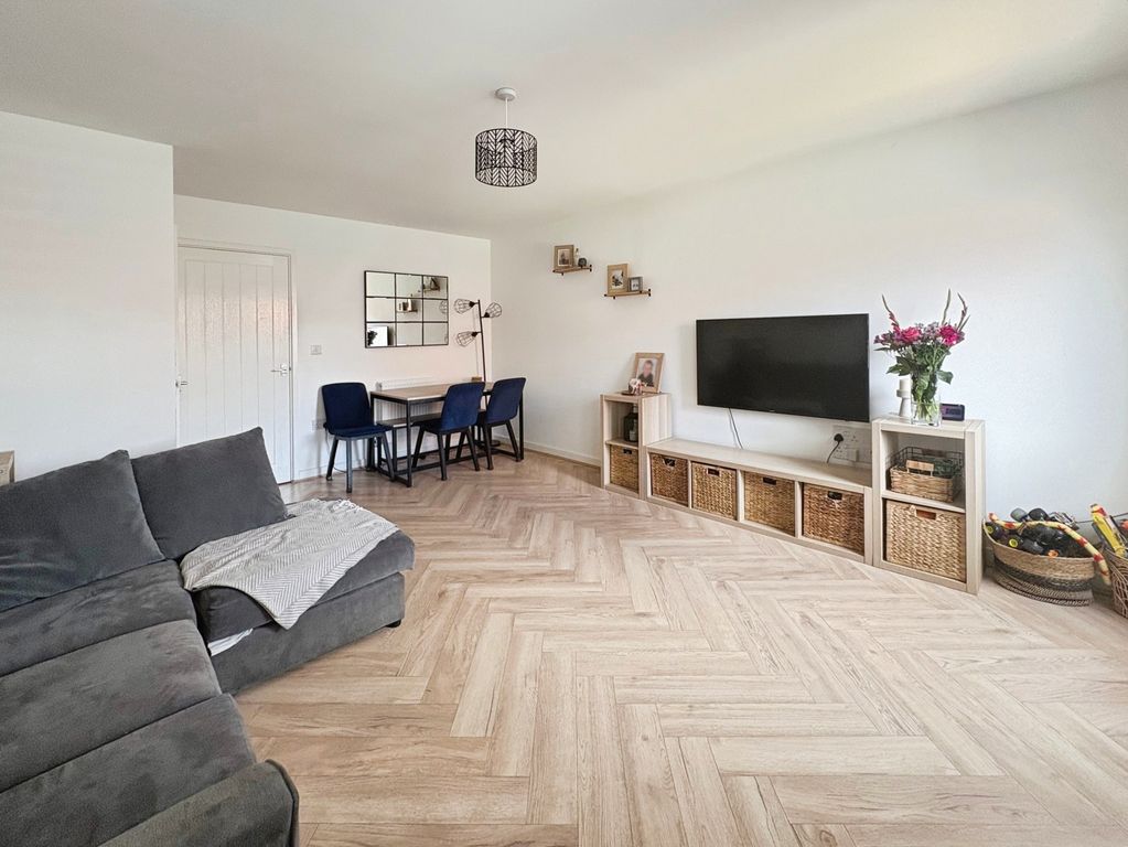 Property photo 2 of 13 Pbox-Img.Jpg