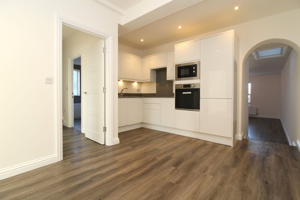 Property photo 1 of 8 Kitchen