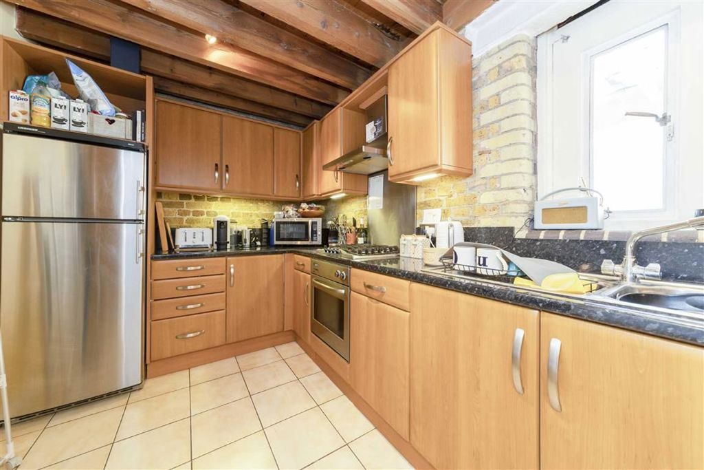 Property photo 3 of 5