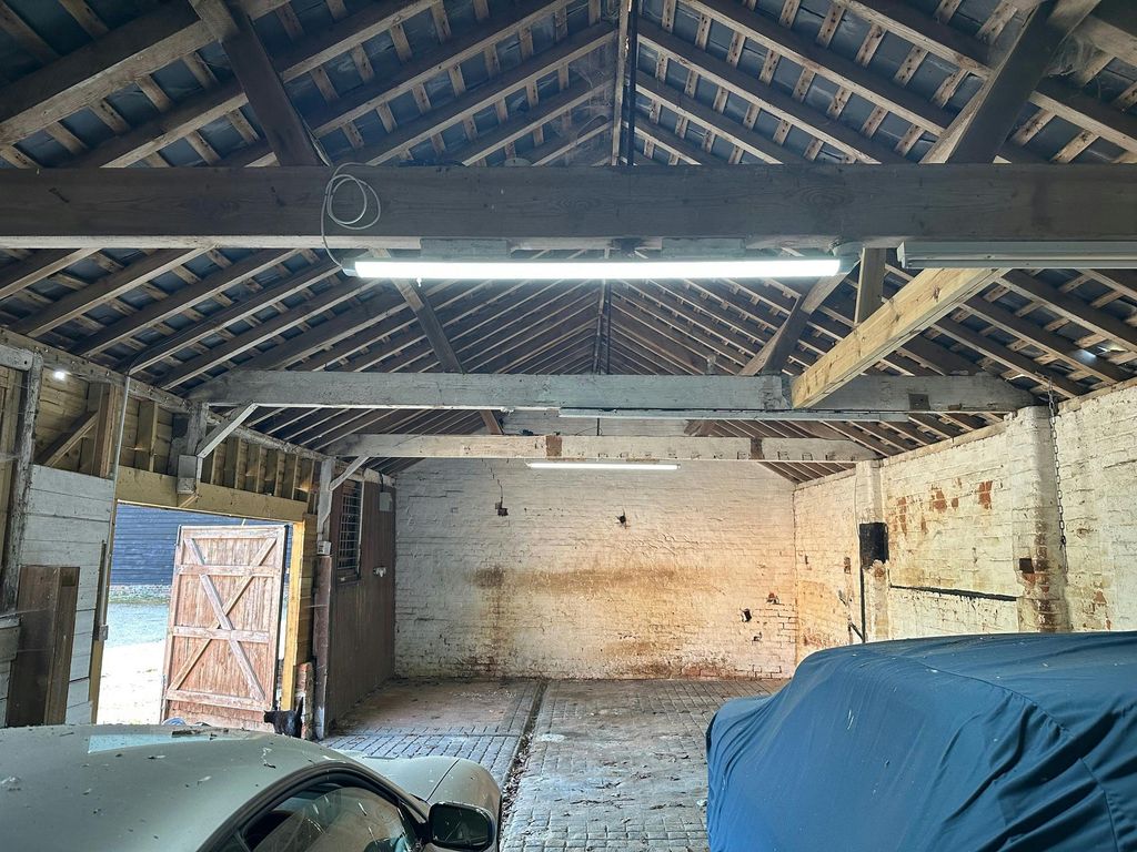 Property photo 2 of 2 Img_603435.Jpg