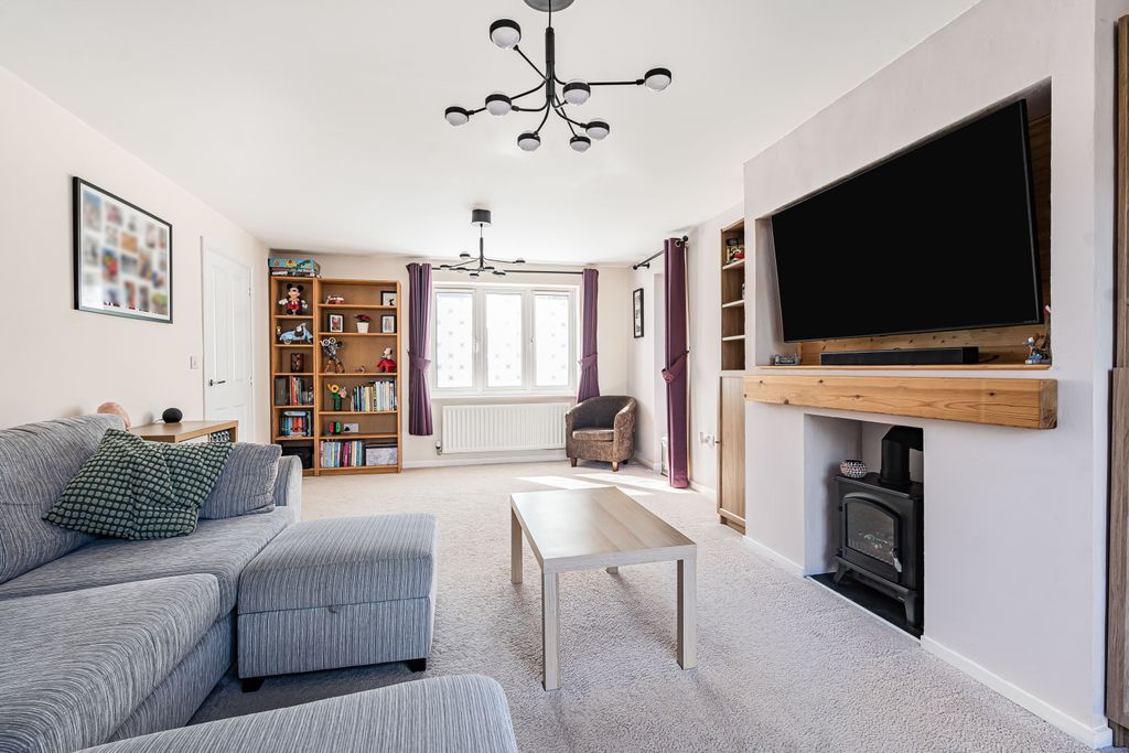 Property photo 2 of 14 11_93139
