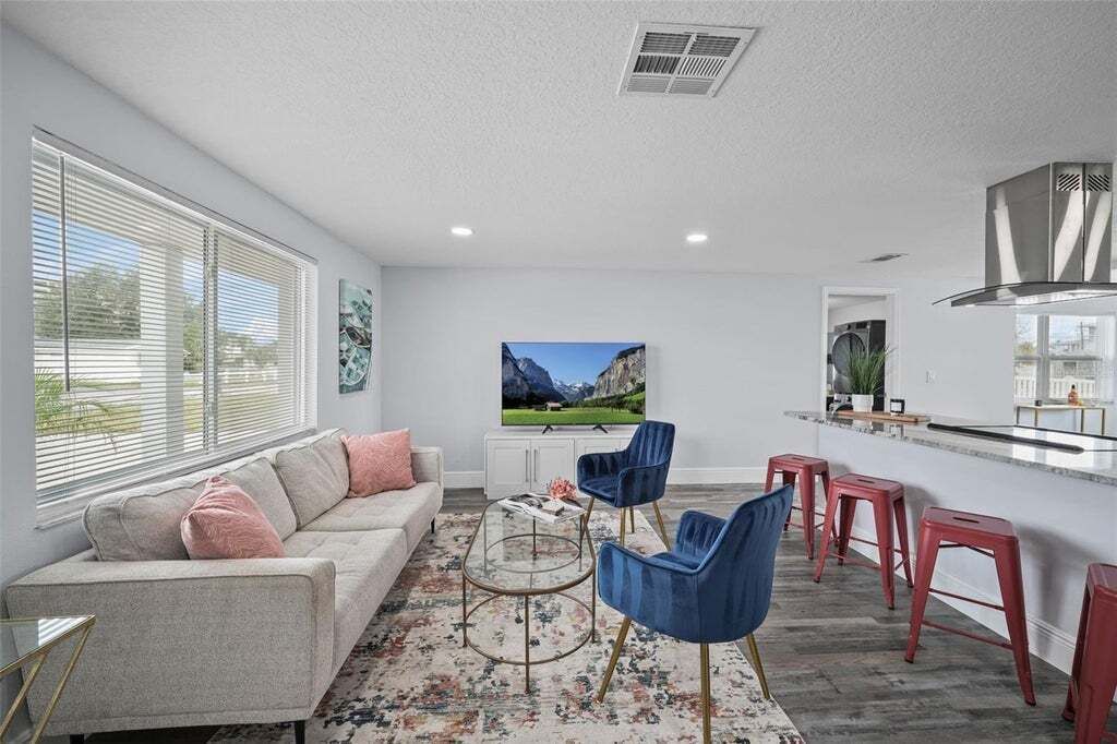 Property photo 2 of 20 <Alttext/>