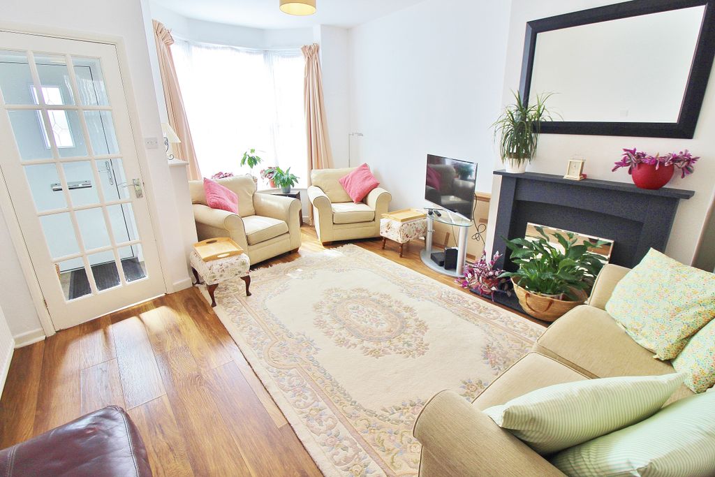 Property photo 2 of 12