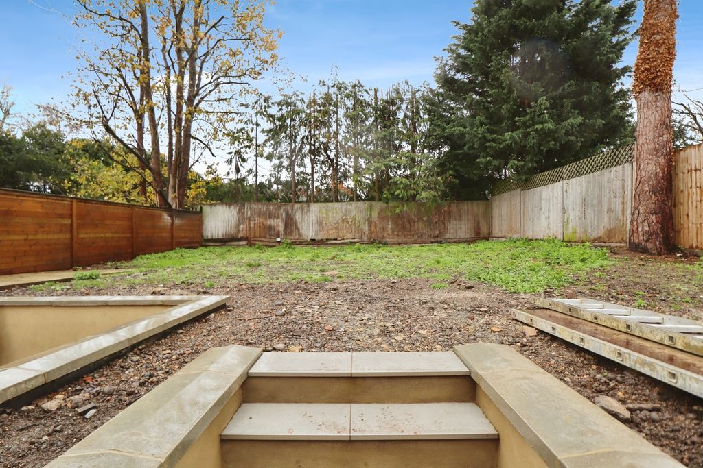 Property photo 2 of 22 Pbox-Img.Jpg