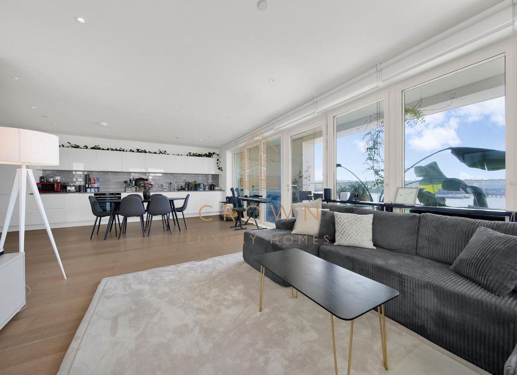 Property photo 3 of 34 Chrv-3017 (22).Jpg