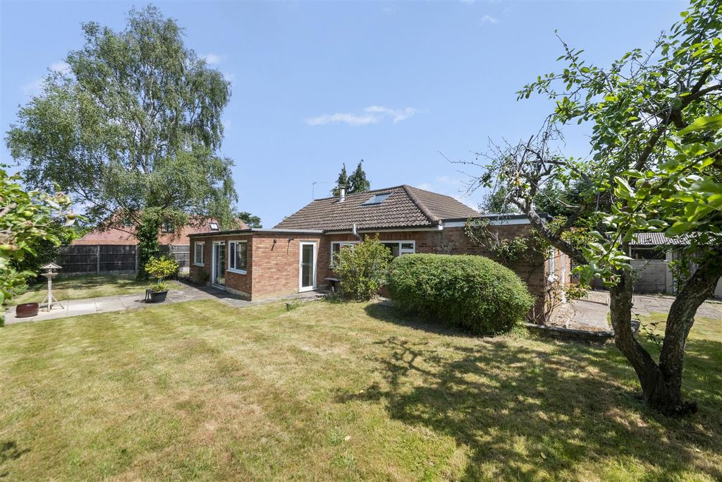 Property photo 2 of 25