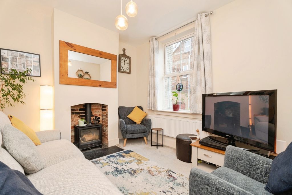 Property photo 3 of 17 Photo