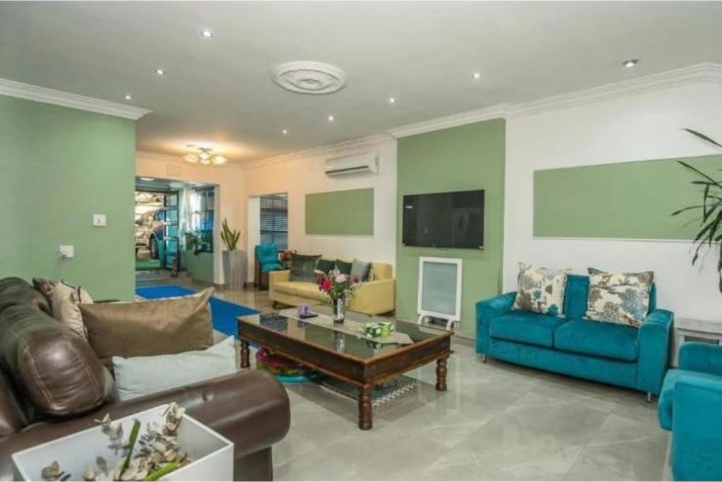 Property photo 3 of 21 Kw1737347