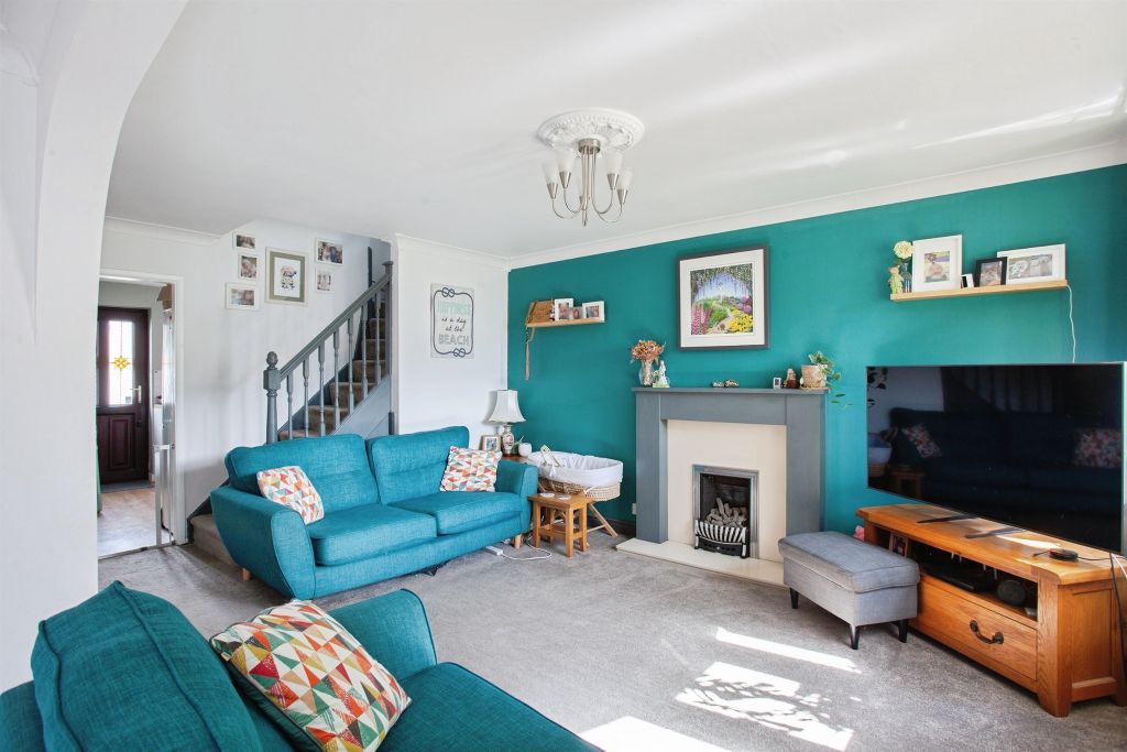Property photo 2 of 18