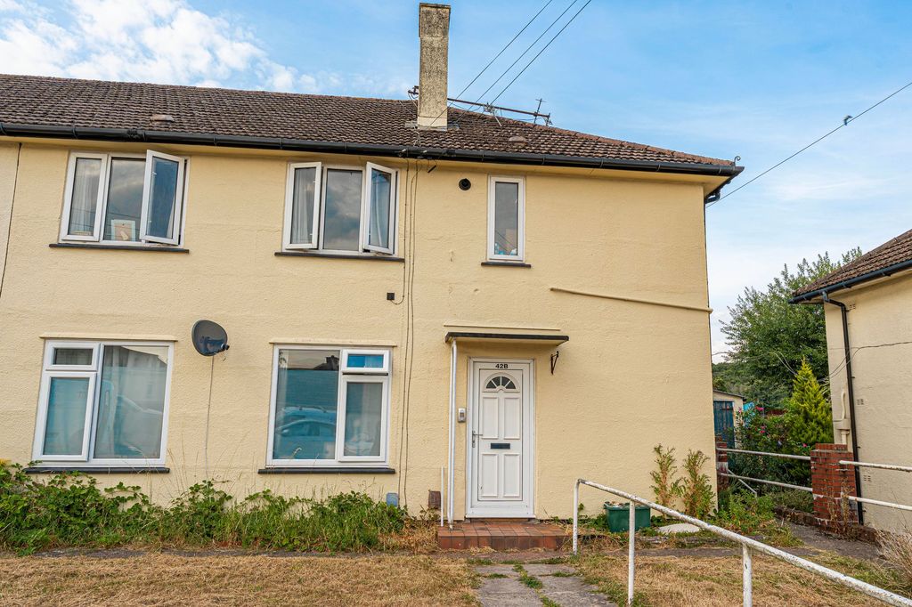 Property photo 1 of 28