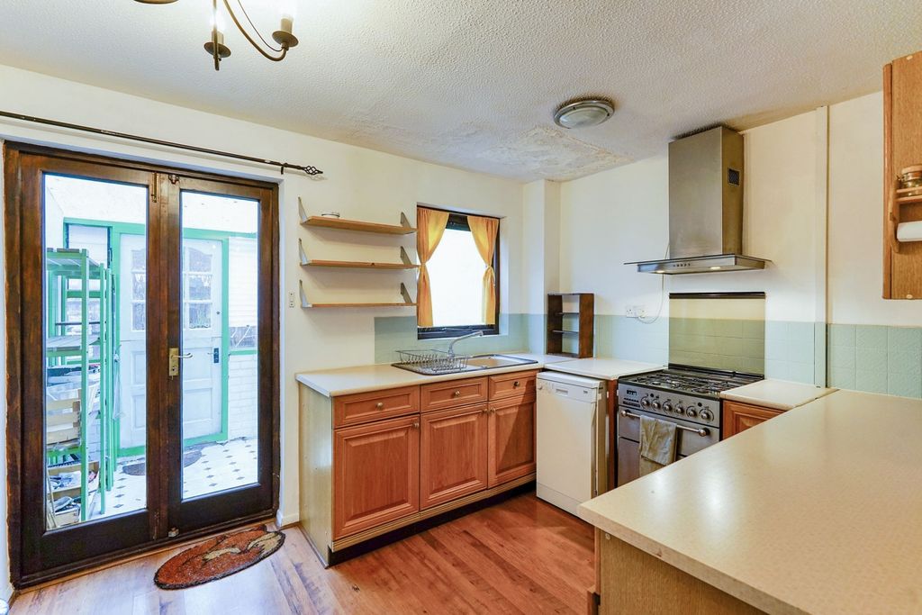 Property photo 3 of 10 B366dc02-5Bb9-Ef1...