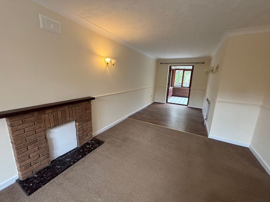 Property photo 2 of 11 Image
