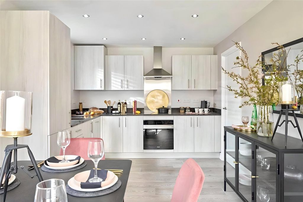 Property photo 2 of 8 Kitchen Example